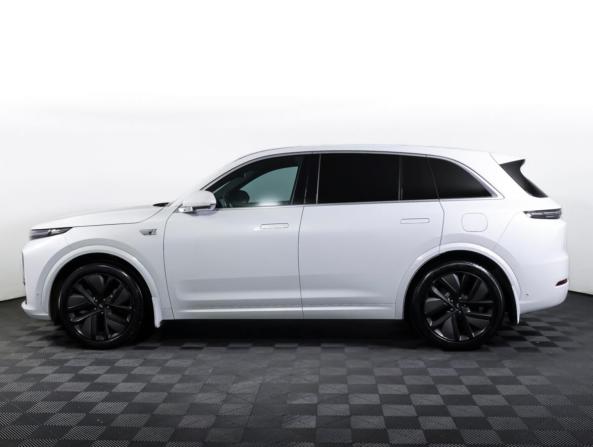 Li Auto (Lixiang) L7 I Рестайлинг с пробегом 2024 года, цена 6 590 000 рублей, 42000 км, внедорожник, Автокод Объявления