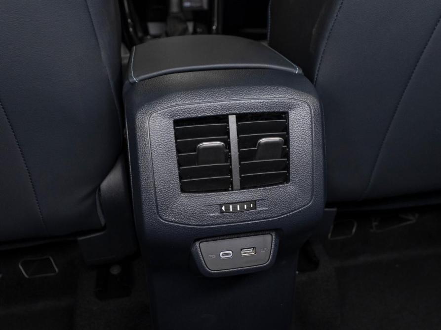 Volkswagen Tharu XR Москва  - изображение 15