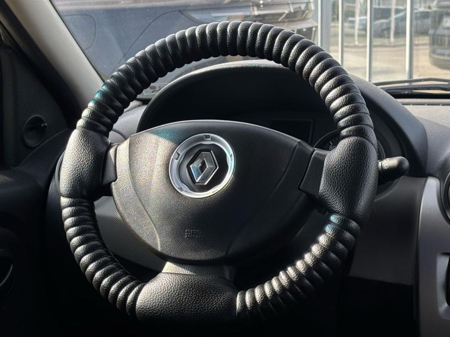 Renault Logan I Рестайлинг Самара  - изображение 12