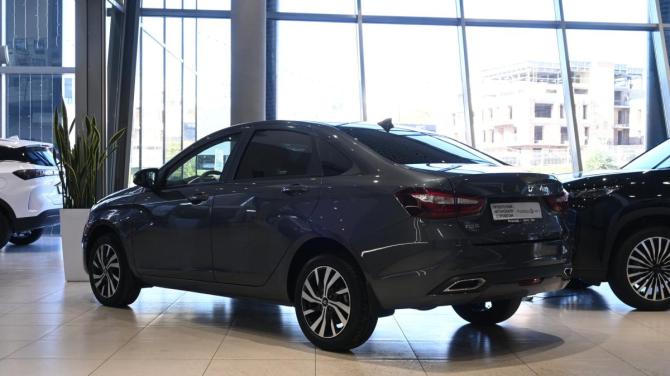 Lada (ВАЗ) Vesta I Рестайлинг (NG) с пробегом 2025 года, цена 1 640 000 рублей, 11920 км, седан, Автокод Объявления