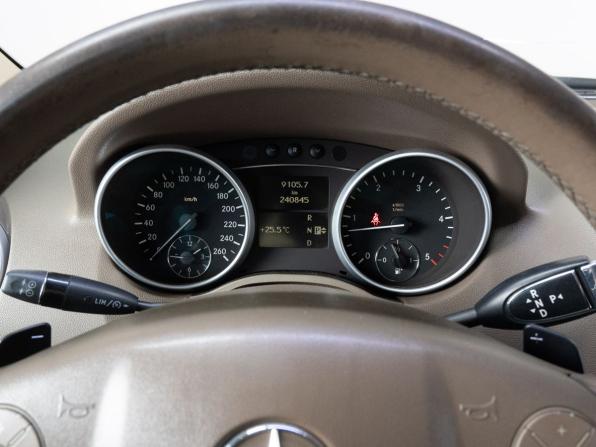 Mercedes-Benz M-Класс II (W164) Рестайлинг с пробегом 2010 года, цена 1 369 000 рублей, 240842 км, внедорожник, Автокод Объявления