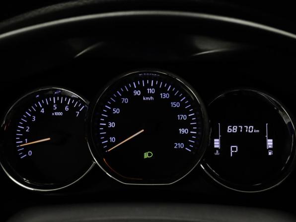 Renault Logan II Рестайлинг с пробегом 2019 года, цена 925 000 рублей, 64017 км, седан, Автокод Объявления