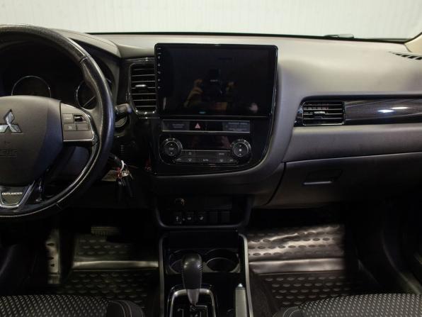 Mitsubishi Outlander III Рестайлинг 3 с пробегом 2019 года, цена 2 295 000 рублей, 110235 км, внедорожник, Автокод Объявления