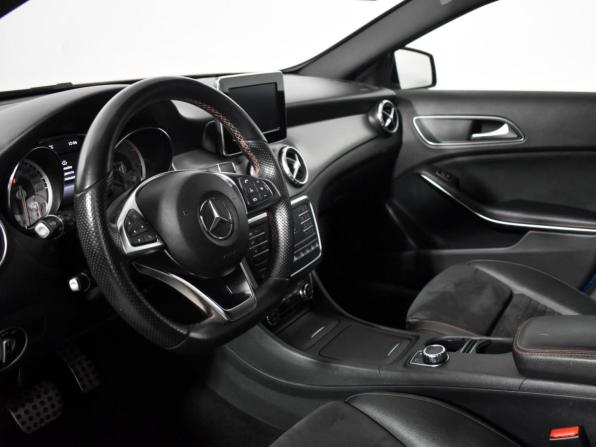 Mercedes-Benz GLA I (X156) с пробегом 2015 года, цена 1 849 000 рублей, 119582 км, внедорожник, Автокод Объявления