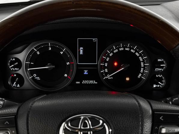 Toyota Land Cruiser 200 Series Рестайлинг 2 с пробегом 2016 года, цена 4 650 000 рублей, 220381 км, внедорожник, Автокод Объявления