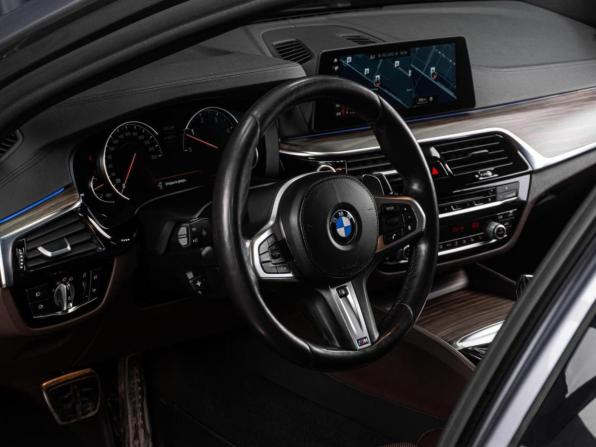 BMW 5 серии VII (G30/G31/G38) с пробегом 2018 года, цена 4 149 000 рублей, 165978 км, седан, Автокод Объявления