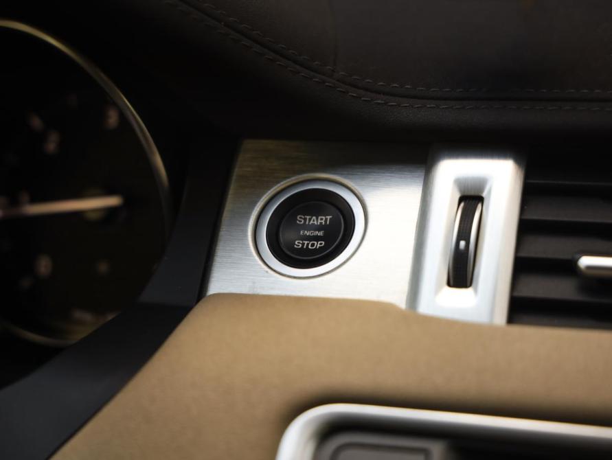 Land Rover Range Rover Evoque I Рестайлинг Санкт-Петербург  - изображение 25