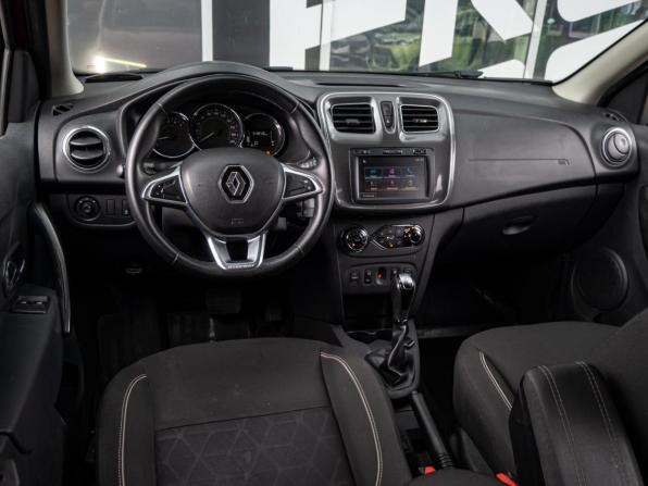 Renault Sandero II Рестайлинг с пробегом 2018 года, цена 1 329 000 рублей, 54846 км, хэтчбек, Автокод Объявления