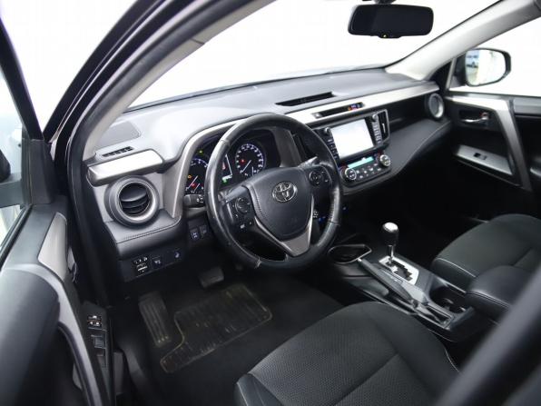 Toyota RAV4 IV (XA40) Рестайлинг с пробегом 2016 года, цена 2 430 000 рублей, 107575 км, внедорожник, Автокод Объявления