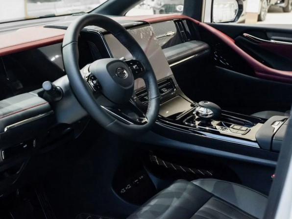 GAC M8 с пробегом 2026 года, цена 2 000 000 рублей, 10 км, минивэн, Автокод Объявления