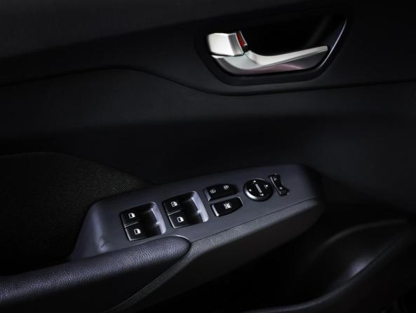 Hyundai Solaris II Рестайлинг с пробегом 2022 года, цена 1 700 000 рублей, 73163 км, седан, Автокод Объявления