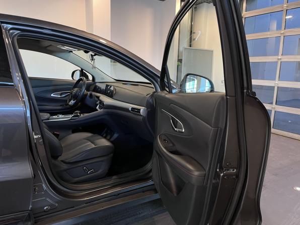 Changan UNI-T I с пробегом 2024 года, цена 2 200 000 рублей, 51176 км, внедорожник, Автокод Объявления