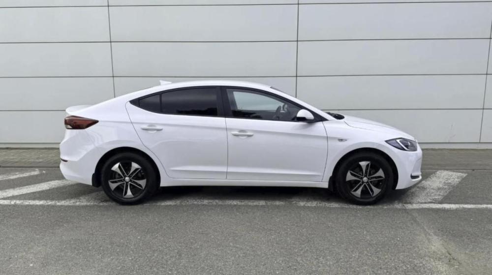 Hyundai Elantra VI (AD) Рестайлинг Ставрополь  - изображение 5