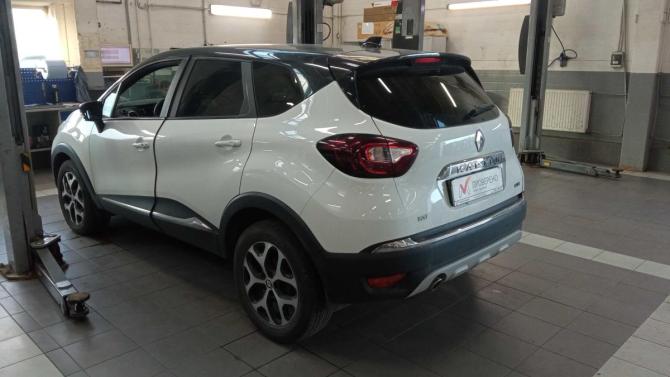 Renault Kaptur I Рестайлинг с пробегом 2021 года, цена 1 396 000 рублей, 75855 км, внедорожник, Автокод Объявления