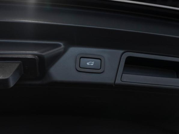 Land Rover Range Rover Velar I с пробегом 2019 года, цена 4 230 000 рублей, 82326 км, внедорожник, Автокод Объявления