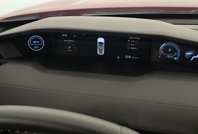 Changan UNI-V I с пробегом 2023 года, цена 2 290 000 рублей, 24778 км, лифтбек, Автокод Объявления