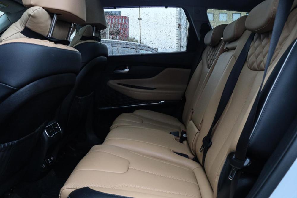 Hyundai Santa Fe IV Рестайлинг Москва  - изображение 9