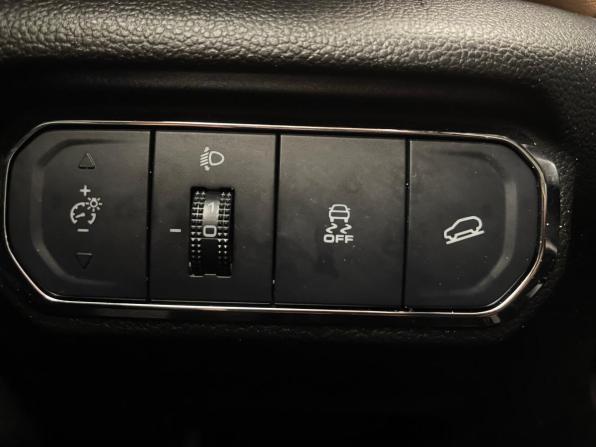 Haval Jolion I с пробегом 2021 года, цена 1 573 000 рублей, 93434 км, внедорожник, Автокод Объявления