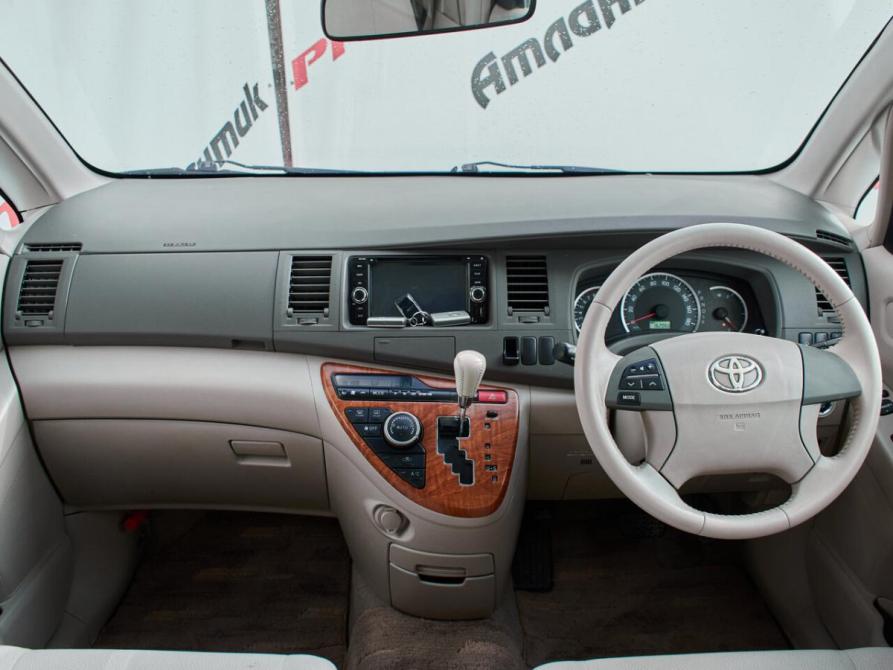 Toyota ISis I Рестайлинг Екатеринбург  - изображение 11
