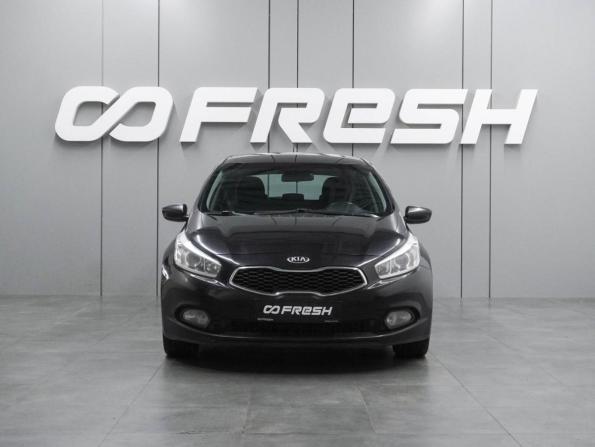 Kia Ceed II с пробегом 2015 года, цена 1 239 000 рублей, 142018 км, хэтчбек, Автокод Объявления