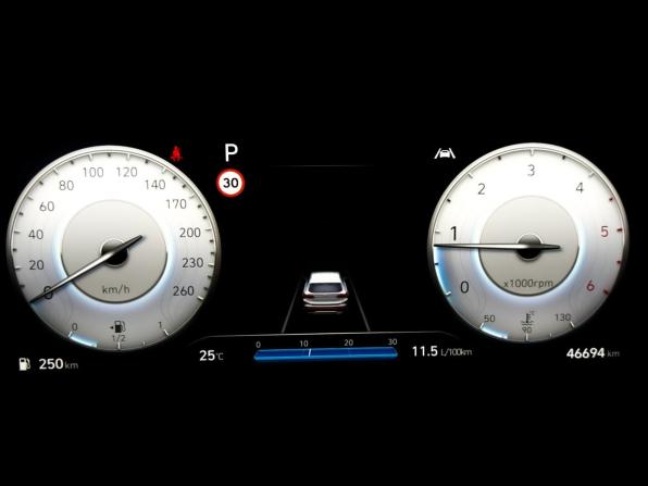 Hyundai Santa Fe IV Рестайлинг с пробегом 2021 года, цена 4 330 000 рублей, 46642 км, внедорожник, Автокод Объявления