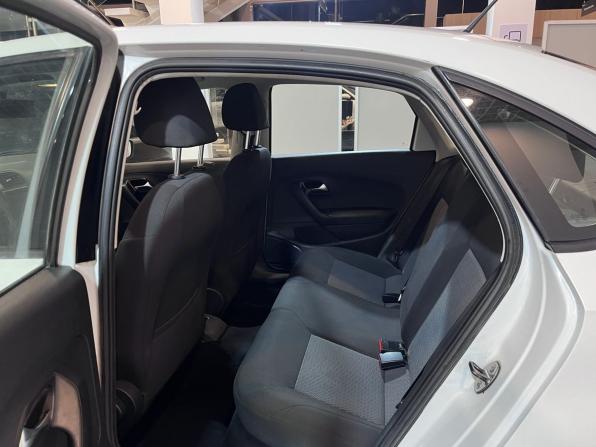 Volkswagen Polo V с пробегом 2015 года, цена 820 000 рублей, 190617 км, седан, Автокод Объявления
