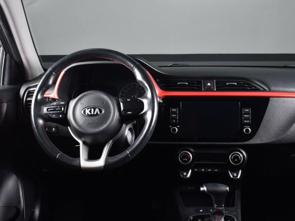 Kia Rio IV Рестайлинг с пробегом 2021 года, цена 1 669 999 рублей, 57537 км, хэтчбек, Автокод Объявления