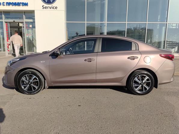 Kia Rio IV Рестайлинг с пробегом 2021 года, цена 1 550 000 рублей, 88000 км, седан, Автокод Объявления
