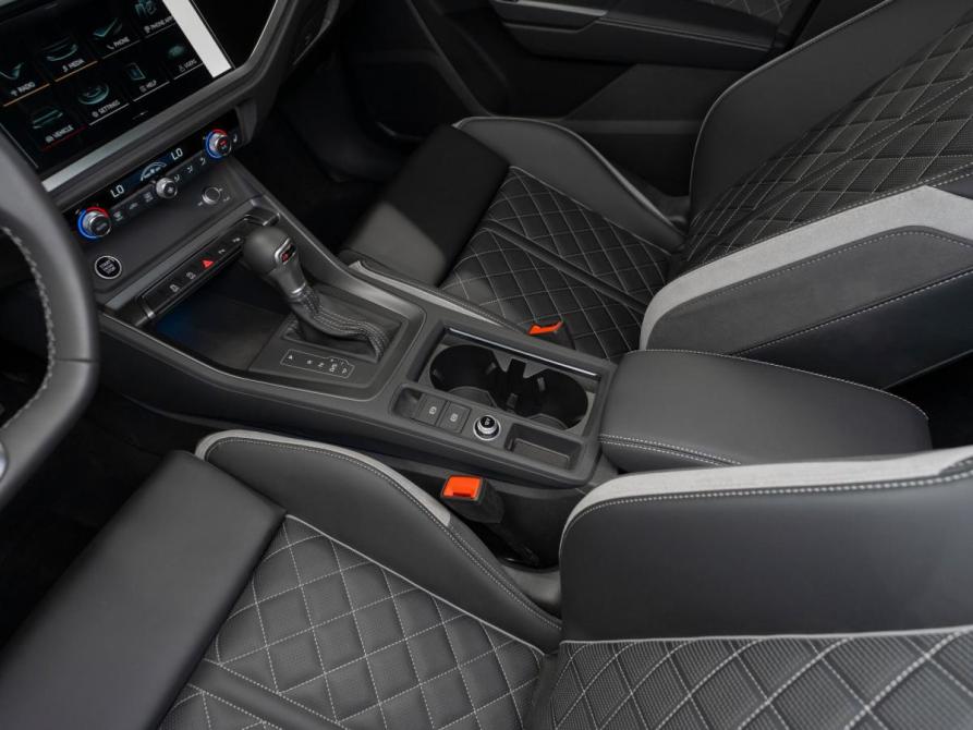 Audi Q3 II (F3) Москва  - изображение 17