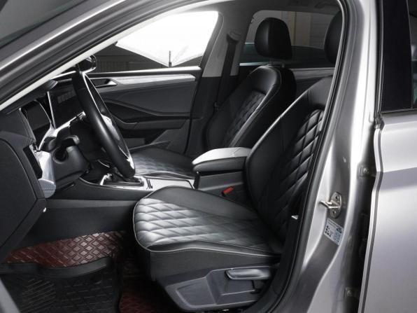 Volkswagen Sagitar III с пробегом 2022 года, цена 2 469 000 рублей, 60951 км, седан, Автокод Объявления