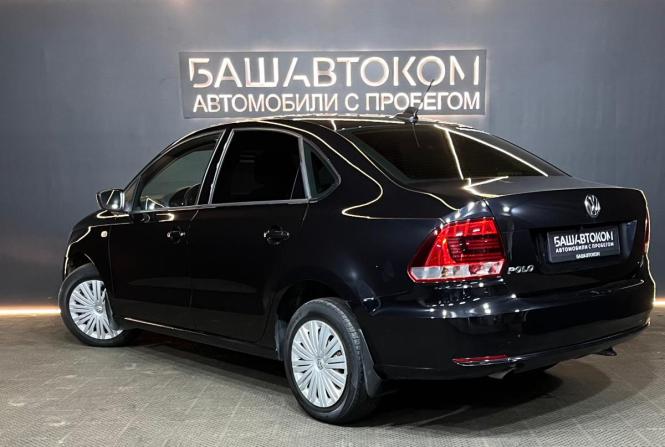 Volkswagen Polo V Рестайлинг с пробегом 2017 года, цена 1 040 000 рублей, 179808 км, седан, Автокод Объявления