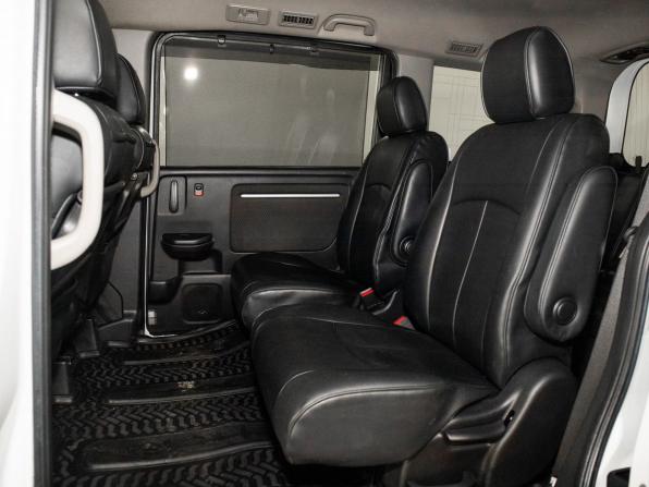 Honda Stepwgn V Рестайлинг с пробегом 2019 года, цена 1 920 000 рублей, 90864 км, минивэн, Автокод Объявления