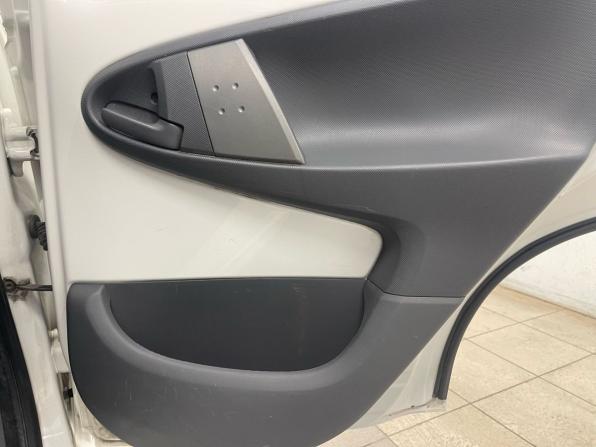 Peugeot 107 I Рестайлинг с пробегом 2010 года, цена 439 000 рублей, 107123 км, хэтчбек, Автокод Объявления