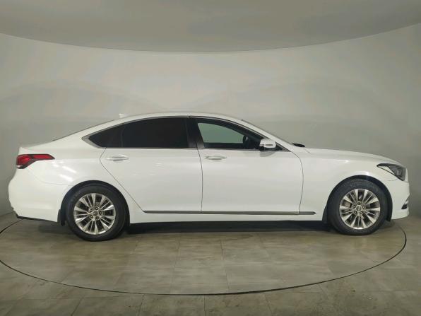 Hyundai Genesis II с пробегом 2014 года, цена 1 729 000 рублей, 145000 км, седан, Автокод Объявления