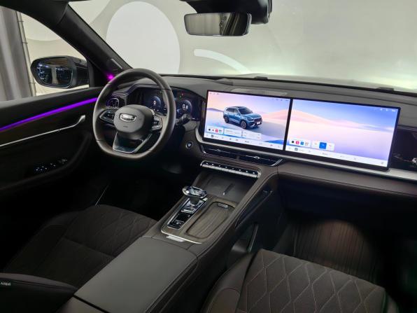 Geely Monjaro I Рестайлинг 2 с пробегом 2025 года, цена 3 947 000 рублей, 13052 км, внедорожник, Автокод Объявления