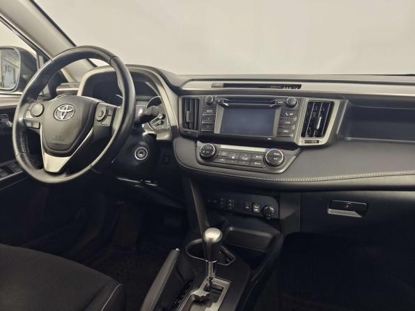 Toyota RAV4 IV (XA40) Рестайлинг с пробегом 2016 года, цена 2 555 000 рублей, 100000 км, внедорожник, Автокод Объявления