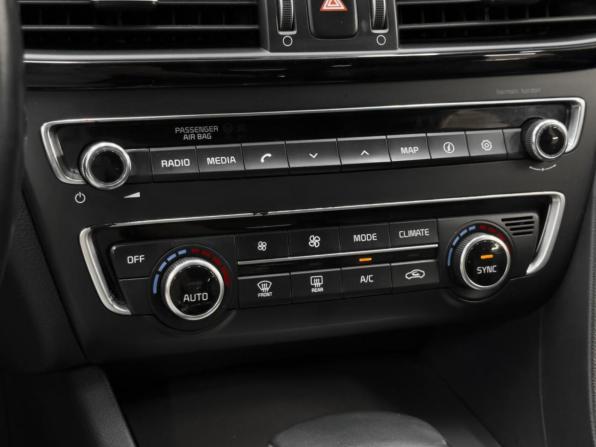 Kia Optima IV Рестайлинг с пробегом 2018 года, цена 2 199 000 рублей, 112672 км, седан, Автокод Объявления