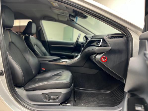 Toyota Camry VIII (XV70) с пробегом 2019 года, цена 2 590 000 рублей, 130776 км, универсал, Автокод Объявления