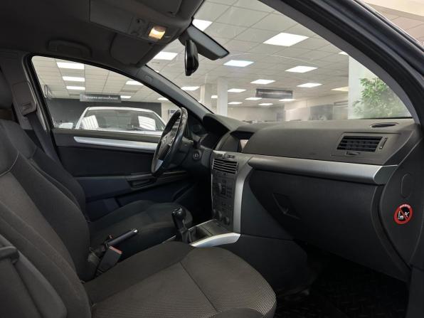 Opel Astra H Рестайлинг с пробегом 2011 года, цена 570 000 рублей, 110000 км, универсал, Автокод Объявления