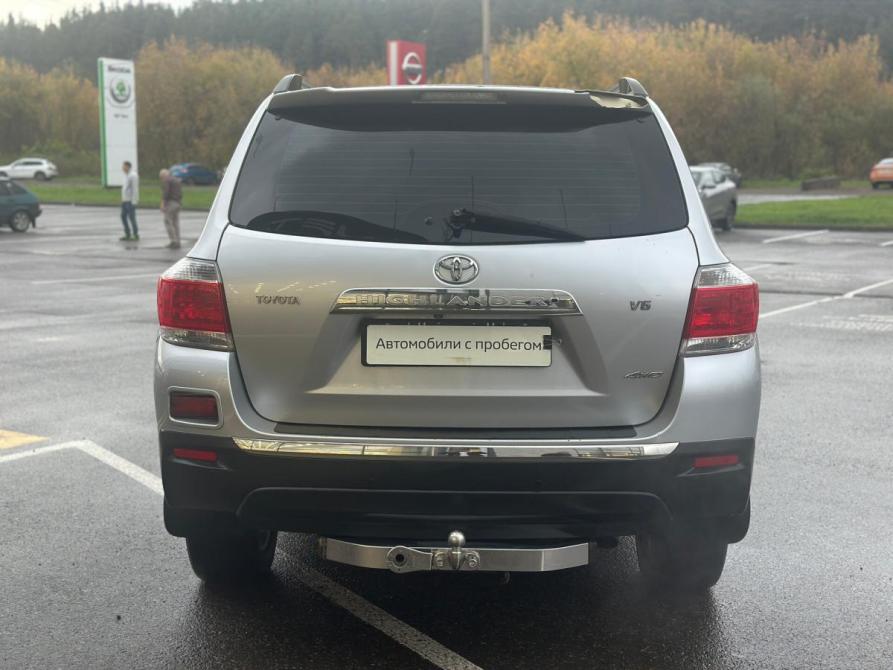 Toyota Highlander II (XU40) Рестайлинг Томск  - изображение 9