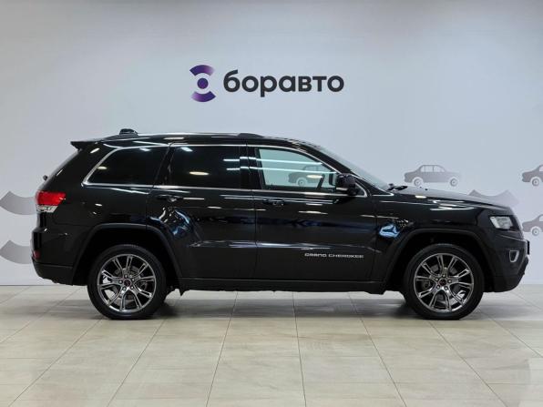 Jeep Grand Cherokee IV (WK2) Рестайлинг с пробегом 2013 года, цена 2 100 000 рублей, 72025 км, внедорожник, Автокод Объявления