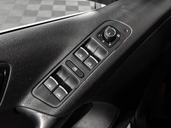 Volkswagen Tiguan I Рестайлинг с пробегом 2015 года, цена 1 385 000 рублей, 162269 км, внедорожник, Автокод Объявления