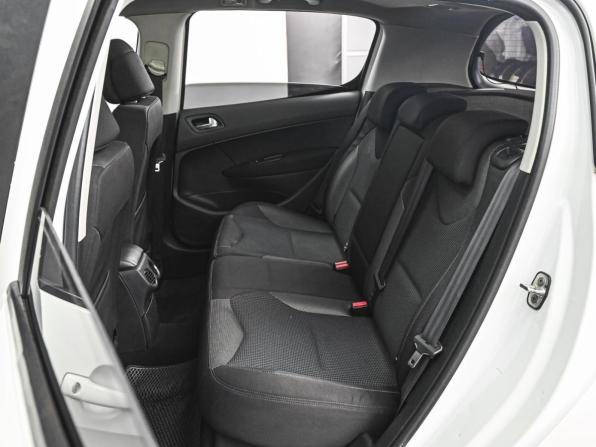 Peugeot 308 I с пробегом 2009 года, цена 570 000 рублей, 213592 км, хэтчбек, Автокод Объявления