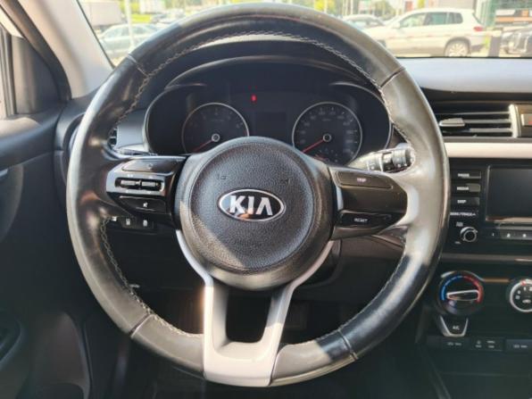 Kia Rio IV с пробегом 2018 года, цена 1 593 200 рублей, 68292 км, хэтчбек, Автокод Объявления