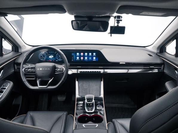 Omoda C5 I с пробегом 2023 года, цена 1 990 000 рублей, 32318 км, внедорожник, Автокод Объявления