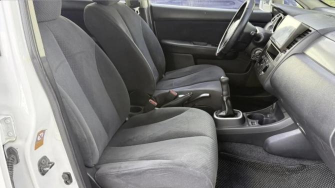 Nissan Tiida I Рестайлинг с пробегом 2013 года, цена 619 000 рублей, 369851 км, седан, Автокод Объявления