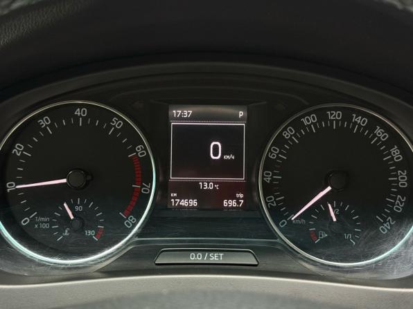 Skoda Rapid I с пробегом 2015 года, цена 1 199 000 рублей, 174696 км, лифтбек, Автокод Объявления