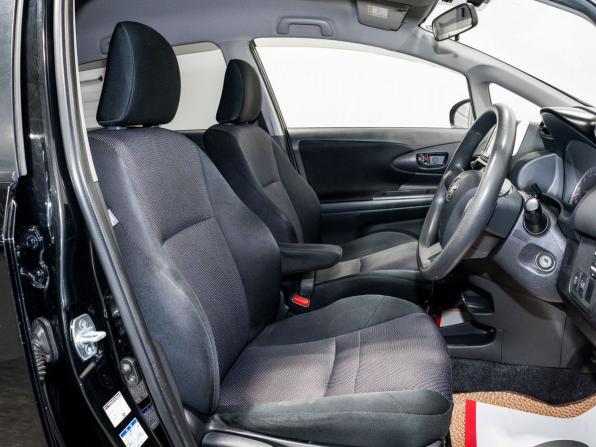 Toyota Wish II Рестайлинг с пробегом 2015 года, цена 1 435 000 рублей, 198321 км, минивэн, Автокод Объявления