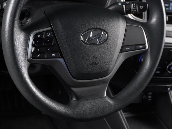 Hyundai Solaris II Рестайлинг с пробегом 2021 года, цена 1 625 000 рублей, 135388 км, седан, Автокод Объявления