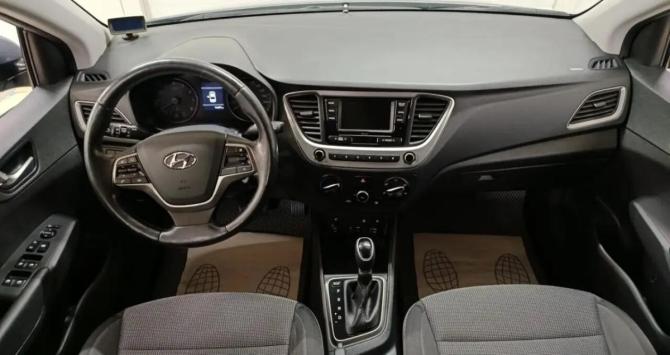 Hyundai Solaris II с пробегом 2017 года, цена 1 280 000 рублей, 76853 км, седан, Автокод Объявления